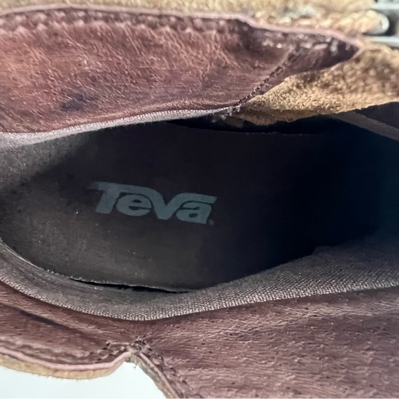 TEVA Delavina Waterproof Brown Suede Bootie with Lug Rubber Sole Size 10 - Picture 8 of 9